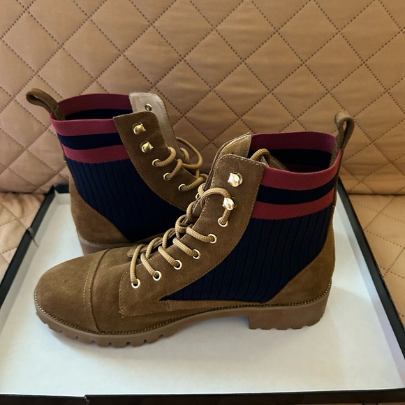 Cecelia Bootie - Picture 3 of 5